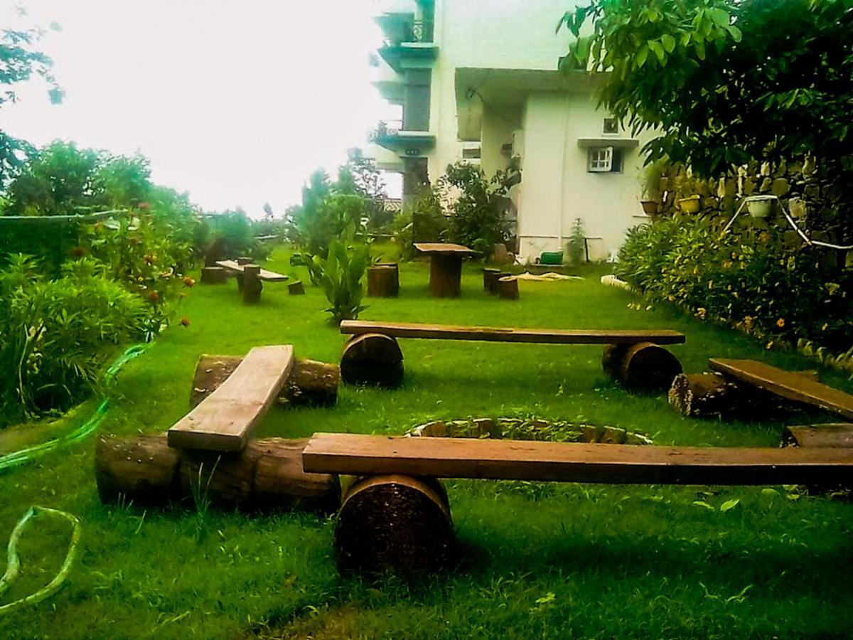 Wildleaf Kasauli Valley Homz Bed & Breakfast Exterior foto