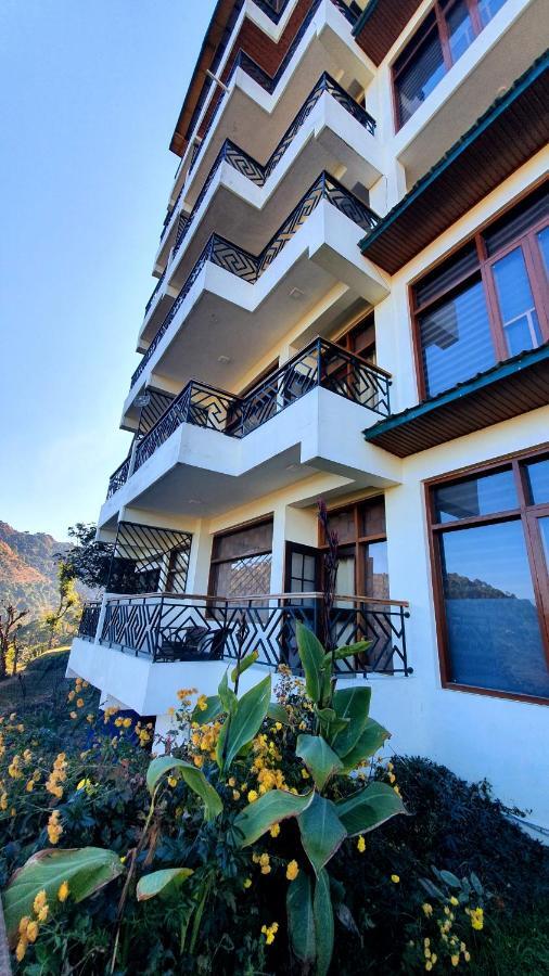 Wildleaf Kasauli Valley Homz Bed & Breakfast Exterior foto